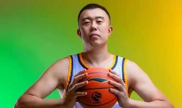 开云体育中国-正式退出，拒绝辽篮安排，安置体育局的韩德君级别年薪如何？