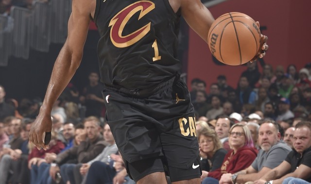 哈登：我们在禁区没给魔术任何抵抗 魔术篮下命中率高得离谱