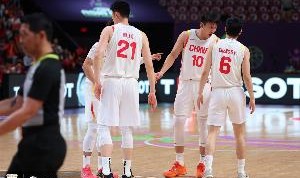 开云体育中国-媒体人：打澳大利亚很考验中国队1234号位的无球跑动&amp;处理球能力