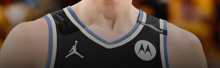 开云体育入口-记者表示雄鹿应该退役大洛球衣，字母哥评论：1000000%