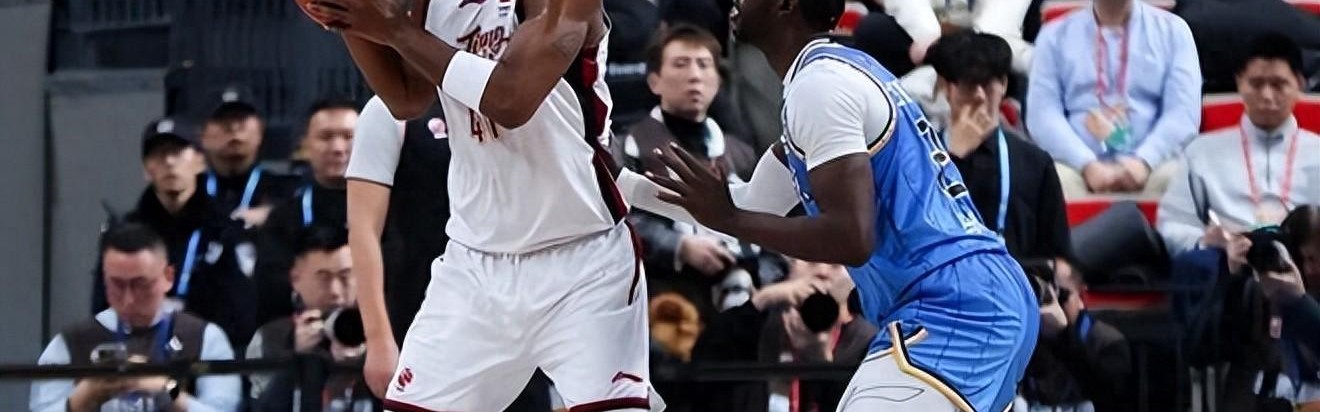 开云体育登录-唉！3大投手3分16中2，频频打铁输北京，球迷：平时训练在干什么?