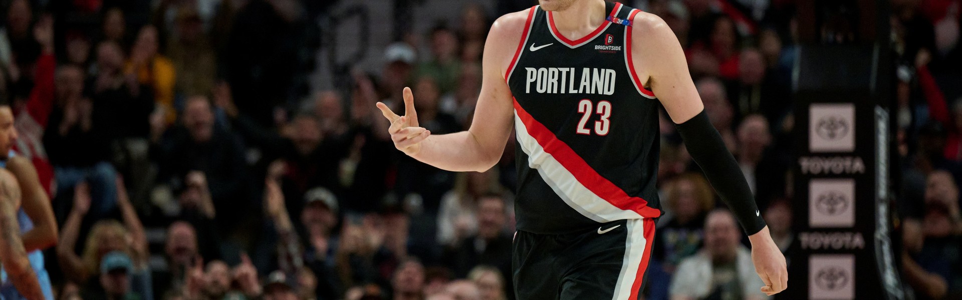 开云体育官网-杨瀚森排25&amp;克林根未上榜！拓媒：克林根场均6.5+7.9+1.6&amp;新秀2阵