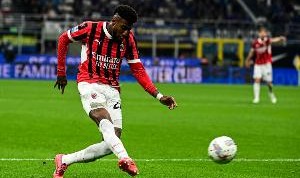 开云体育入口-迪马济奥：贝西克塔斯决定放弃埃默森，弗拉门戈接近签下米兰后卫